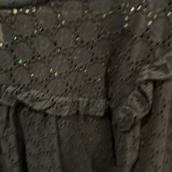 Black eyelet top - Picture 4 of 4